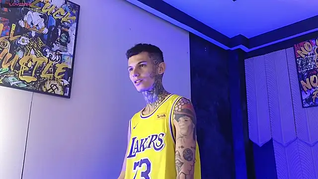 Paulo 527 online show from February 2026 08:42:01 PM