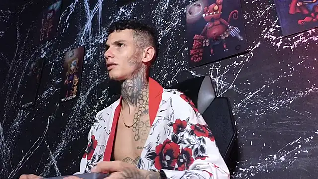 Paulo 527 online show from April 2026 04:52:01 AM