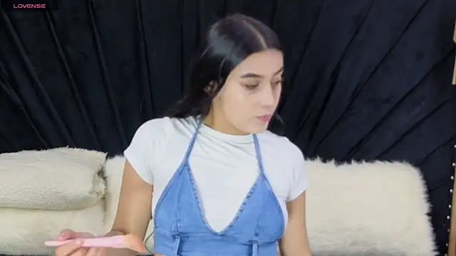 Snapshot of Venus_Horney chatting on March 2026 08:43:01 PM Venus Horney online show from March 2026 08:43:01 PM