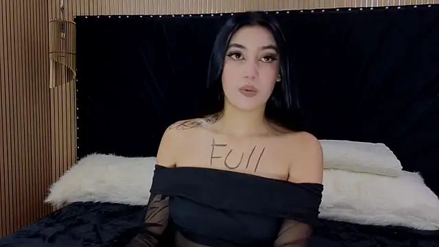 Snapshot of Venus_Horney chatting on April 2026 02:52:01 AM Venus Horney online show from April 2026 02:52:01 AM