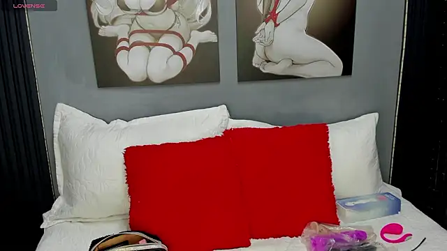 nora temptress online show from March 2026 02:40:02 PM