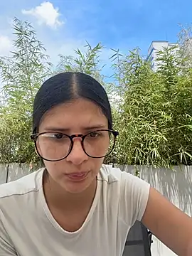 ZafiraNavarro online show from May 2026 05:04:02 PM