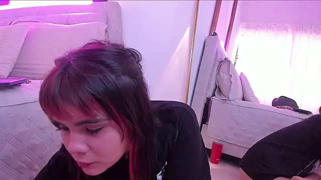 DakottaBluu online show from December 2025 03:18:02 PM