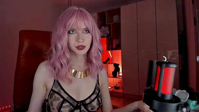 Mistress Iris online show from May 2026 07:02:01 PM
