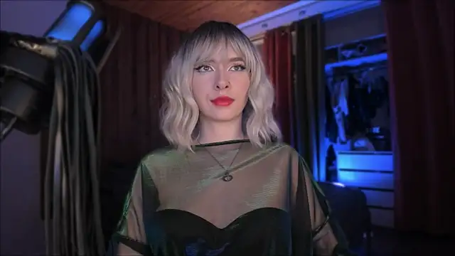 Mistress Iris online show from December 2025 10:48:01 PM