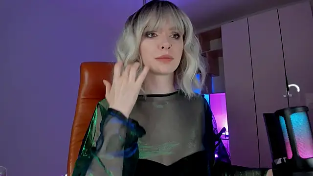 Mistress Iris online show from June 2026 08:10:02 PM