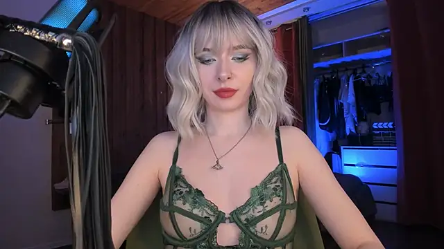 Mistress Iris online show from January 2026 08:05:01 PM