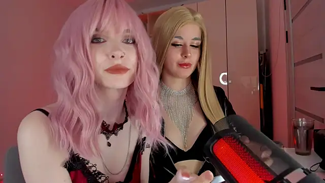 Mistress Iris online show from May 2026 04:37:01 PM