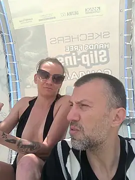 Snapshot of w1cked_couple chatting on June 2026 09:20:02 AM w1cked couple online show from June 2026 09:20:02 AM