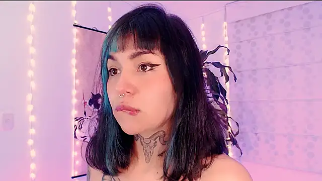 justmartina  online show from March 2026 03:29:01 AM