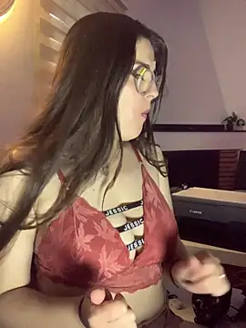 Snapshot of Scarletts_Boobs chatting on January 2026 10:14:02 PM Scarletts Boobs online show from January 2026 10:14:02 PM