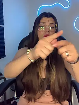 Snapshot of Scarletts_Boobs chatting on January 2026 09:18:02 PM Scarletts Boobs online show from January 2026 09:18:02 PM