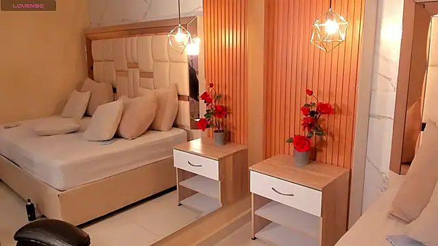 samantha quinnn online show from December 2025 08:47:01 AM