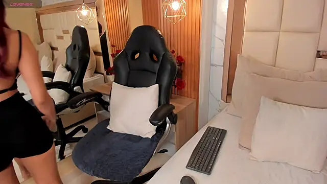 samantha quinnn online show from January 2026 05:22:02 AM