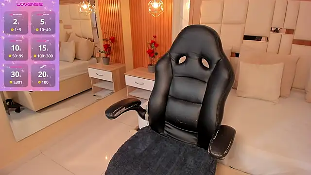 samantha quinnn online show from April 2026 04:19:01 AM