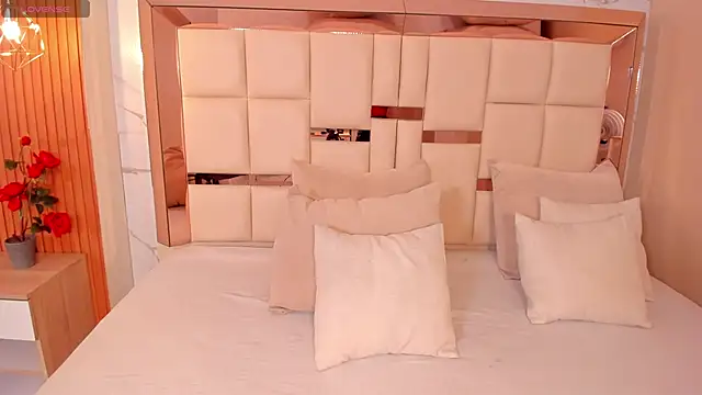 samantha quinnn online show from March 2026 05:00:01 AM