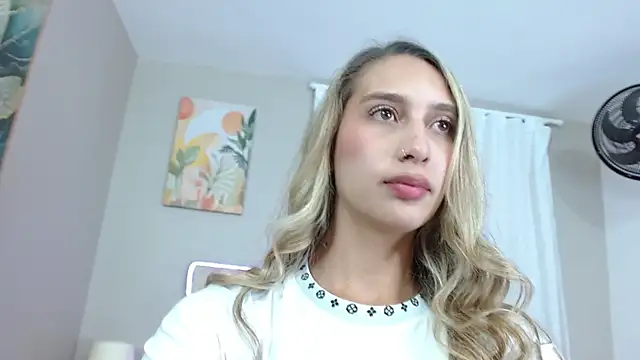 giselleestrella online show from November 2025 01:11:01 PM