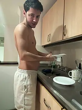 Snapshot of RicoValen chatting on February 2026 01:30:02 AM RicoValen online show from February 2026 01:30:02 AM