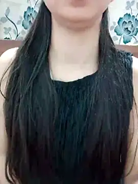 Cute Girl 27 online show from February 2026 07:04:01 PM