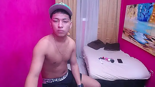 twinks fuck online show from March 2026 06:45:01 PM