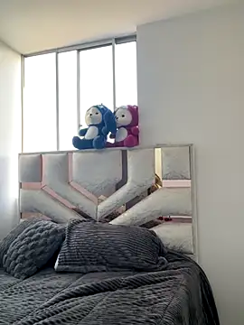 RedFox Golden online show from November 2025 11:10:01 AM