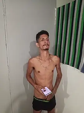 Snapshot of theyllorwillian chatting on May 2026 01:57:16 AM theyllorwillian online show from May 2026 01:57:16 AM