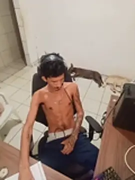 theyllorwillian online show from April 2026 12:00:01 AM