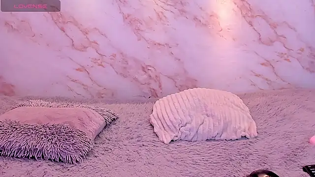 Dakota ferreti  online show from March 2026 08:22:01 PM