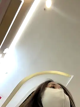 Seven-017 online show from December 2025 07:33:02 AM