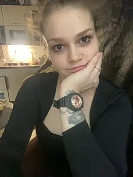 pipinka420 online show from January 2026 01:04:01 PM