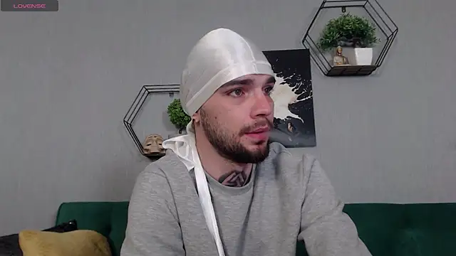 KaneHunter online show from April 2026 05:09:02 PM