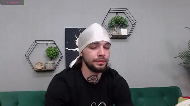 KaneHunter online show from April 2026 03:50:02 PM