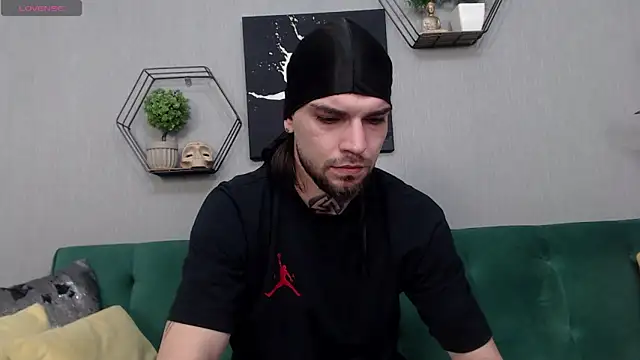 KaneHunter online show from March 2026 07:06:02 PM