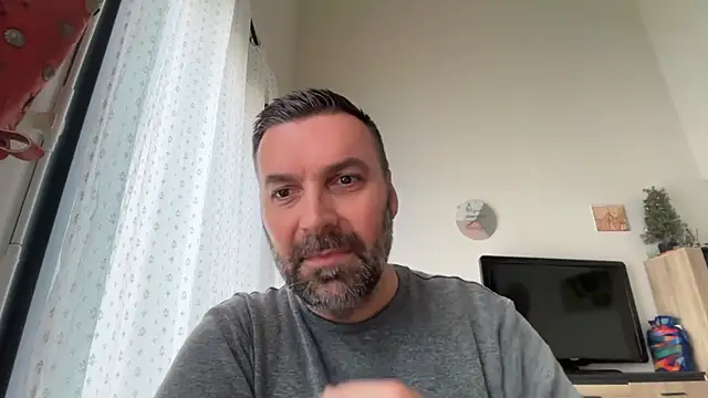 Snapshot of coolsmith81 chatting on May 2026 07:49:02 AM coolsmith81 online show from May 2026 07:49:02 AM