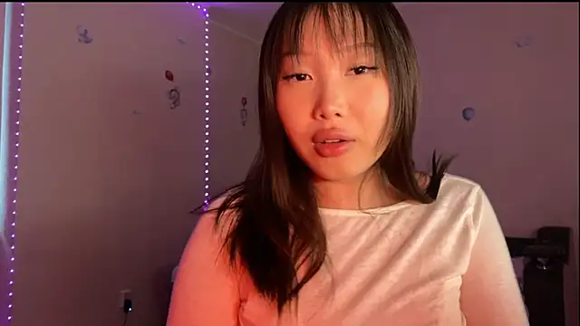 Snapshot of darsywhispers chatting on December 2025 12:37:01 PM darsywhispers online show from December 2025 12:37:01 PM