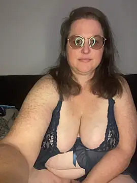 bea french curvy online show from April 2026 09:10:02 PM