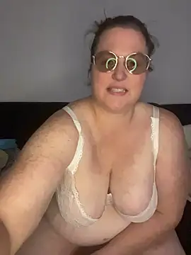 bea french curvy online show from April 2026 08:26:02 PM