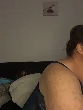 bea french curvy online show from April 2026 07:43:02 PM