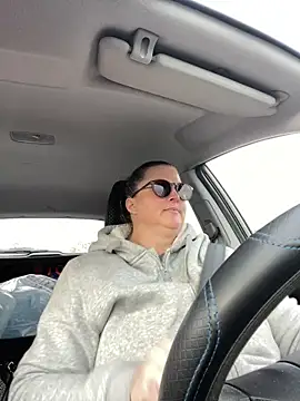 bea french curvy online show from February 2026 08:35:02 AM