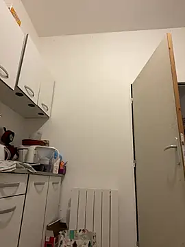 bea french curvy online show from February 2026 09:15:01 PM