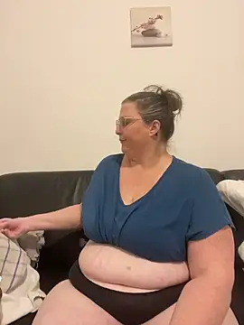 bea french curvy online show from March 2026 08:49:02 PM