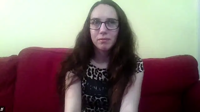 Snapshot of EvaClassy chatting on December 2025 02:56:01 PM EvaClassy online show from December 2025 02:56:01 PM