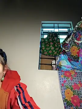 Snapshot of Let-zo chatting on November 2025 08:47:02 AM Let-zo online show from November 2025 08:47:02 AM