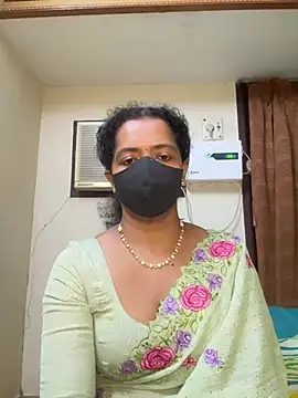 TeddyLover5 online show from April 2026 05:51:01 PM