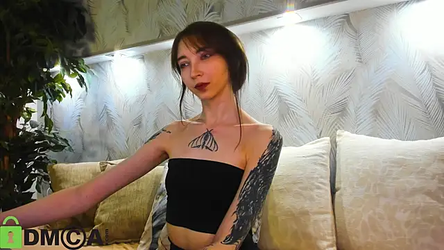 Snapshot of Ellen_Hops chatting on June 2026 12:55:02 AM Ellen Hops online show from June 2026 12:55:02 AM