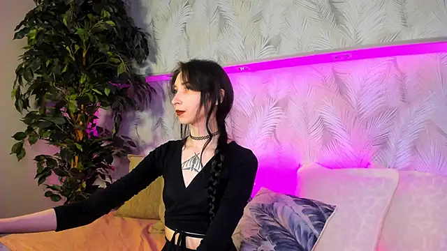 Ellen Hops online show from March 2026 08:04:01 AM