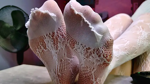 HyileyClark online show from March 2026 09:27:01 PM