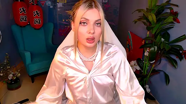 HyileyClark online show from March 2026 12:33:02 PM