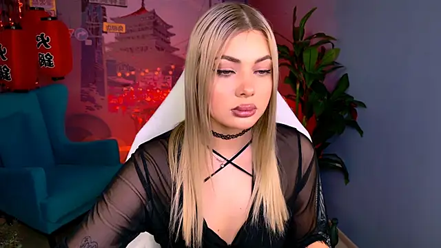 HyileyClark online show from February 2026 08:16:02 AM