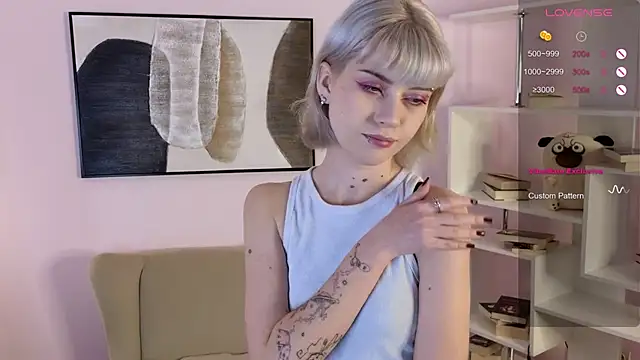 Snapshot of ember_graws chatting on November 2025 08:15:02 AM ember graws online show from November 2025 08:15:02 AM